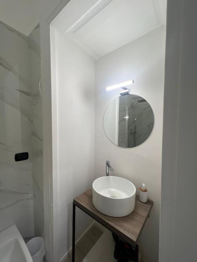 La Piazza Suite Napoli Bagian luar foto